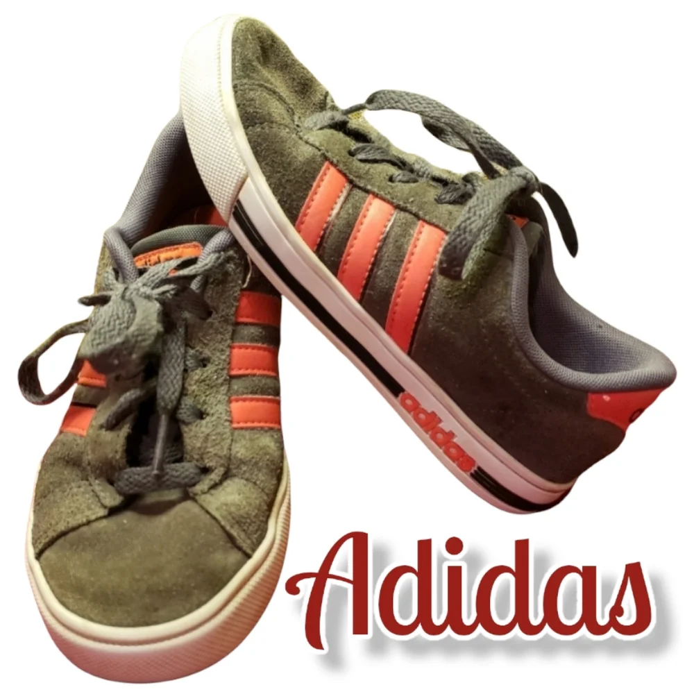 Girl's Kid's Adidas Tennis Sports Shoes/Sneakers